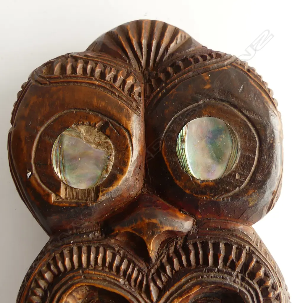A vintage Māori carved stylised mask and paua shell bowl, Image 1++